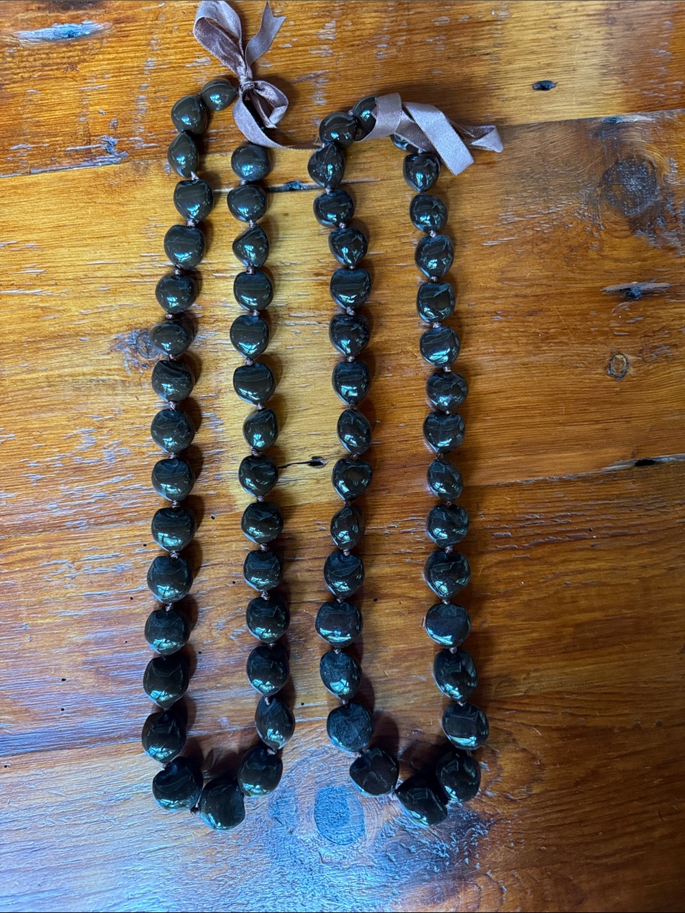 🌺 2 Hawaiian Kukui Nit Lei Necklace with Ribbon Accent